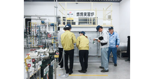 省エネ技術・燃焼技術の実習教育