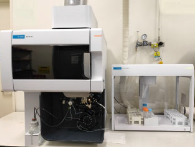 図1 Agilent5900 装置外観